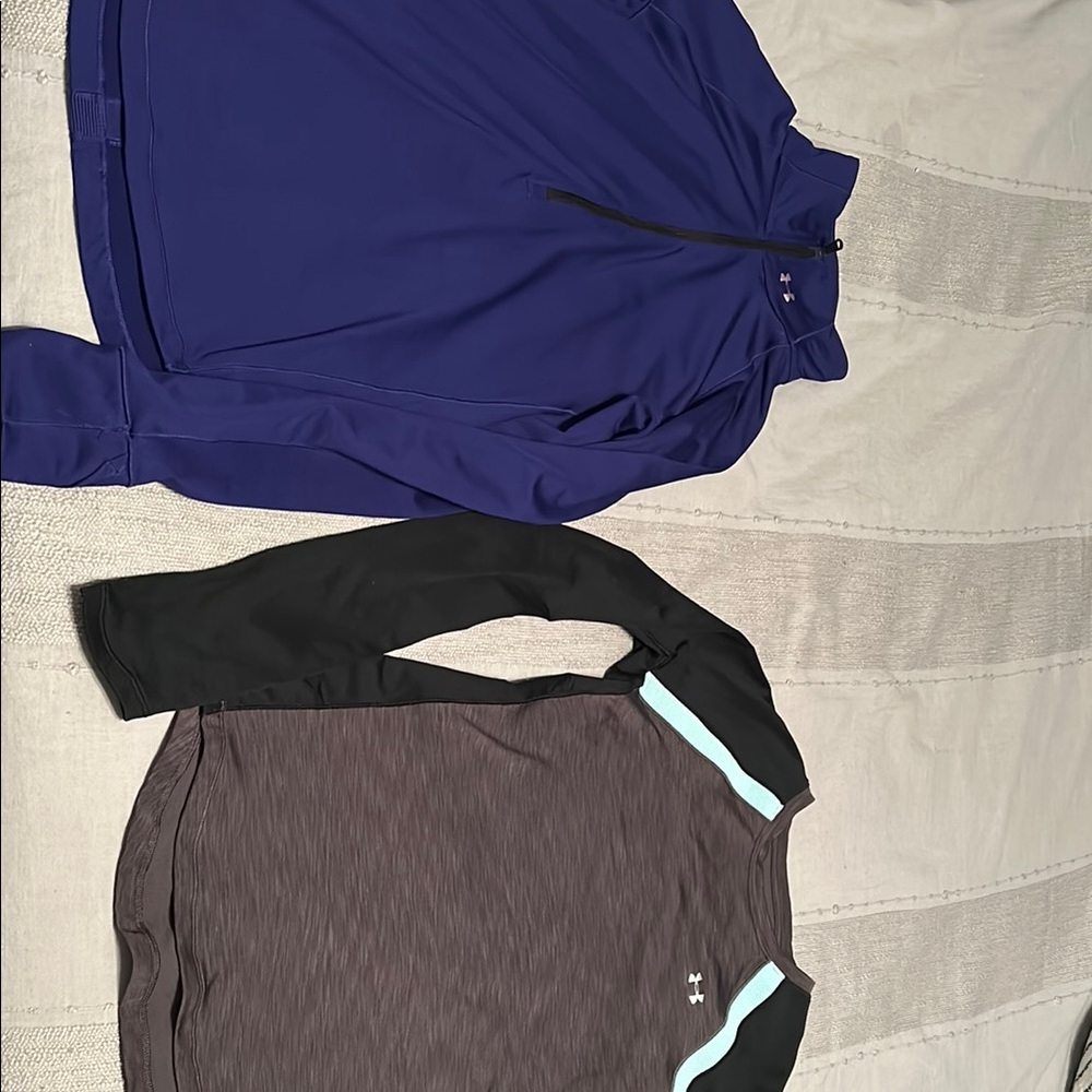 Under Armour Blue and Black Long Sleeve Shirts Cold Gear Small S Running